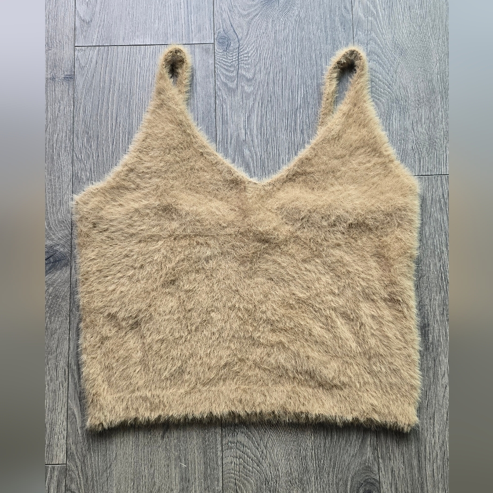 SHEIN-Fuzzy Tan Crop Top-S
